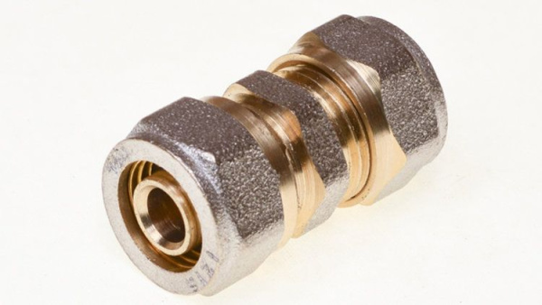 Муфта м/п 26х26 ц/ц Valtek