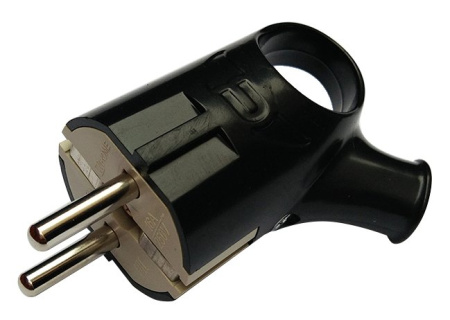 Вилка 16А угловая черная с з/к с кольцом IP20 IN HOME